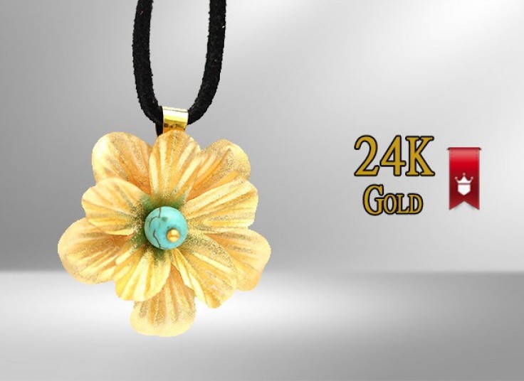 تخفیف ۴۲ درصدی گردنبندهای گل طلا