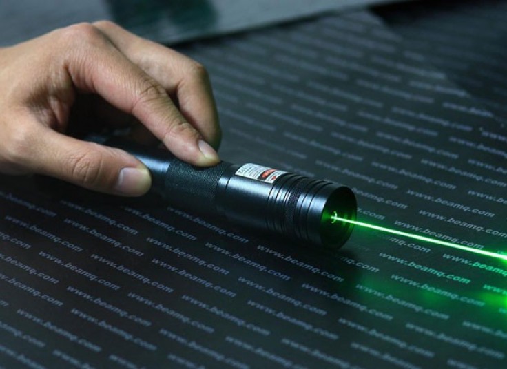 لیزر سبز شارژی  100  میلی وات