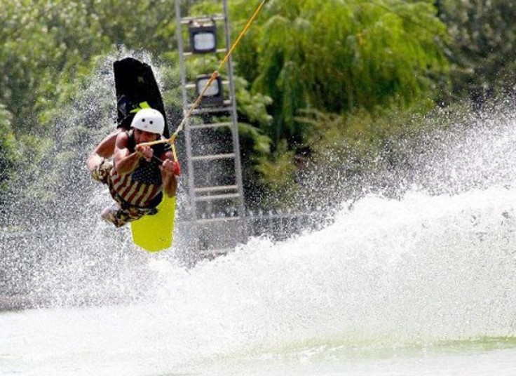 تا 70 درصد تخفیف اسکی روی آب در آدرنالین